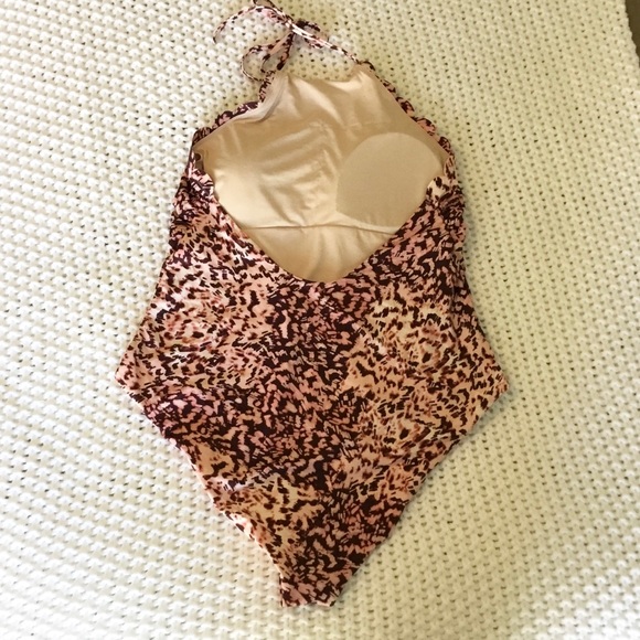 NWOT Chelsea 28 High Neck Scalloped One-Piece Swimsuit - XXL - Picture 6 of 10